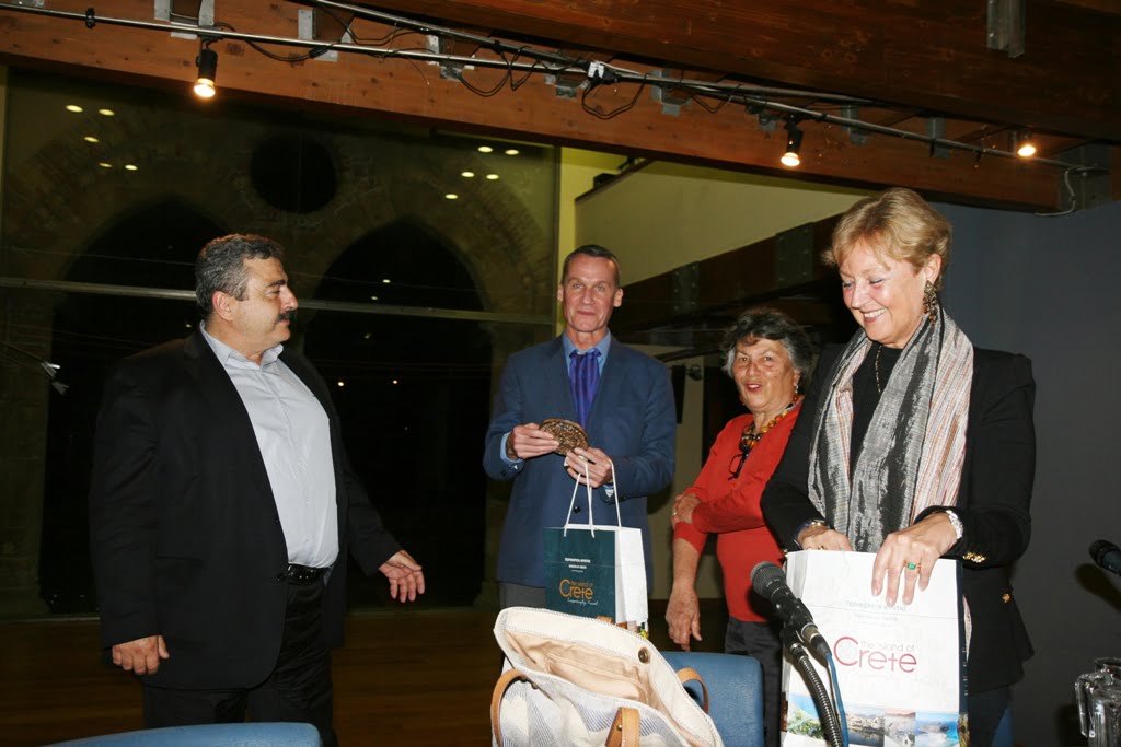 Λογοτεχνικής βραδιά με τον Γάλλο διανοούμενο-Ακαδημαϊκό Andrei Makine στα Χανιά (εικόνες)