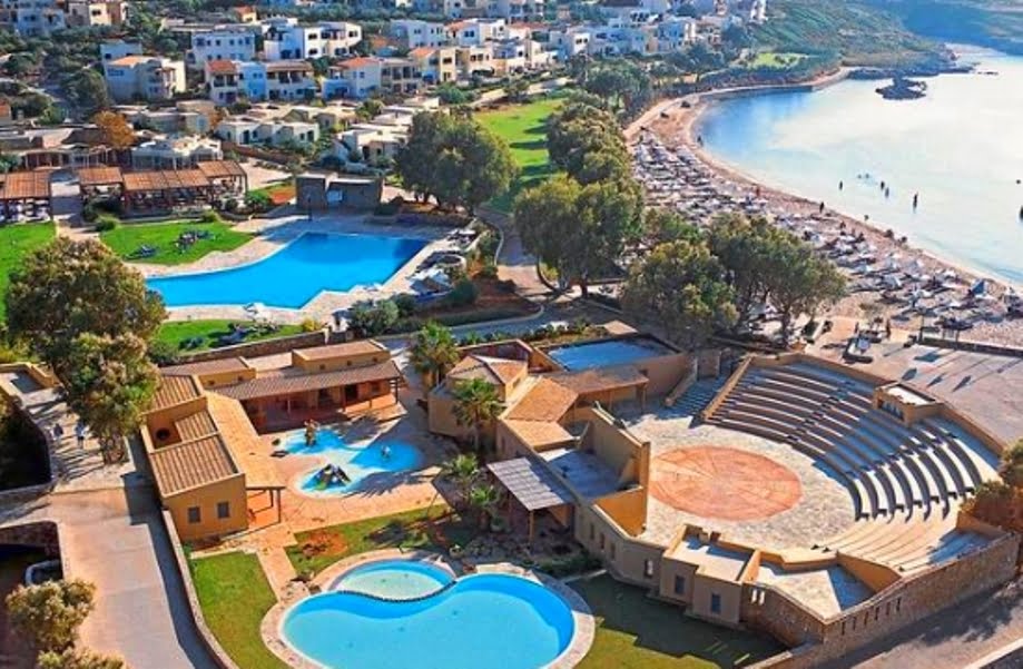 Τεράστιο θέμα στη Γερμανία η διακοπή της συνεργασίας Robinson Club