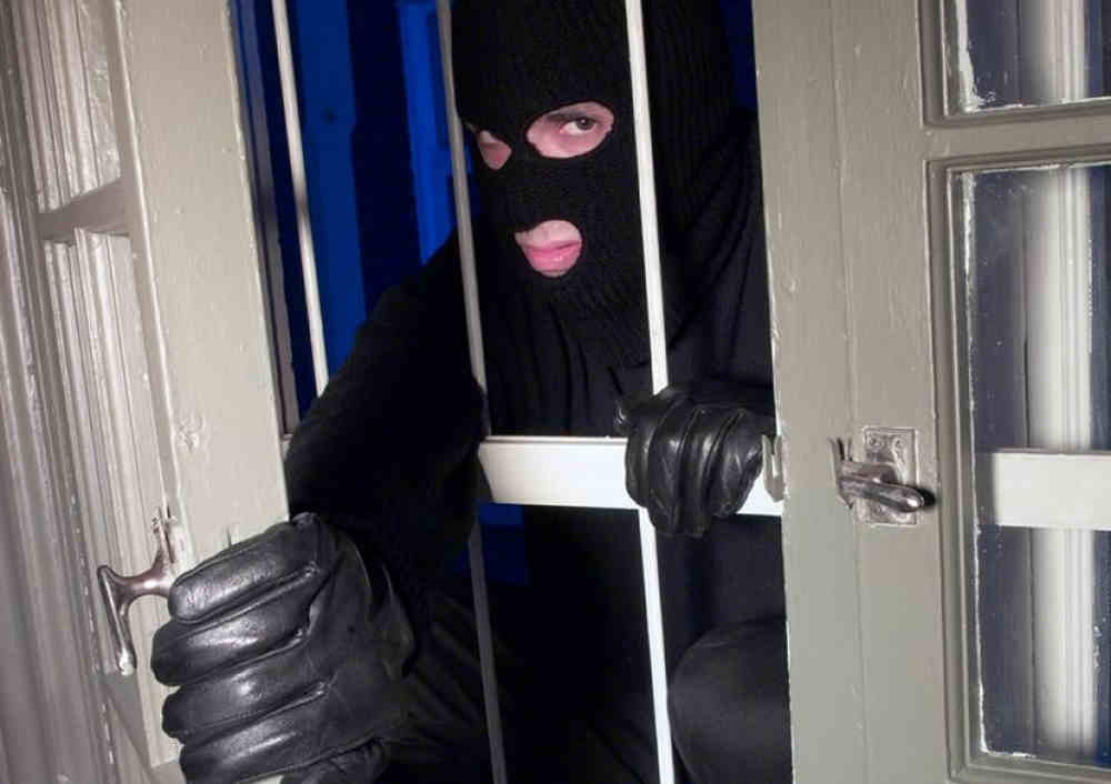 52χρονος “ποντικός” από το Βέλγιο “άδειαζε” δωμάτια ξενοδοχείων – Πάνω από 4.000 ευρώ η λεία του