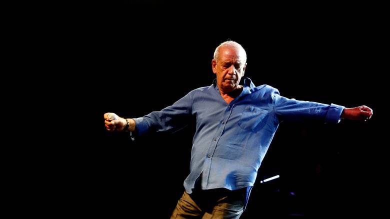 Σαν σήμερα «έφυγαν» Δημήτρης Μητροπάνος και Νίκος Παπάζογλου