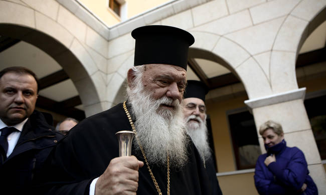 «Εμφύλιος» στο εσωτερικό της Ιεραρχίας – Ποιοι «μαγειρεύουν» την έξοδο του Ιερώνυμου;