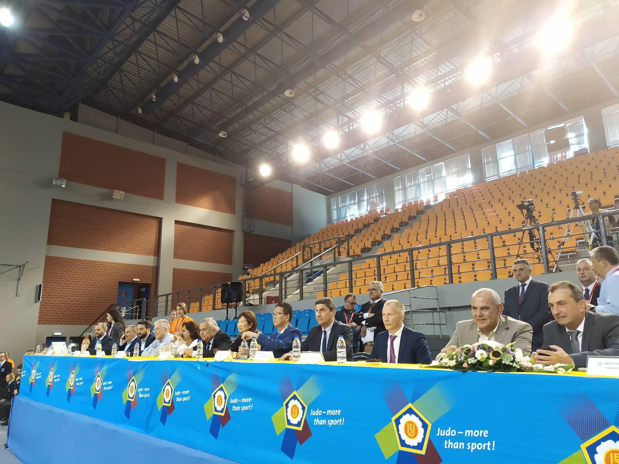 tzoudo xania epitropi