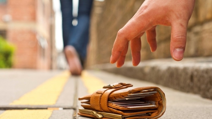 portofoli-pesmeno πορτοφόλι