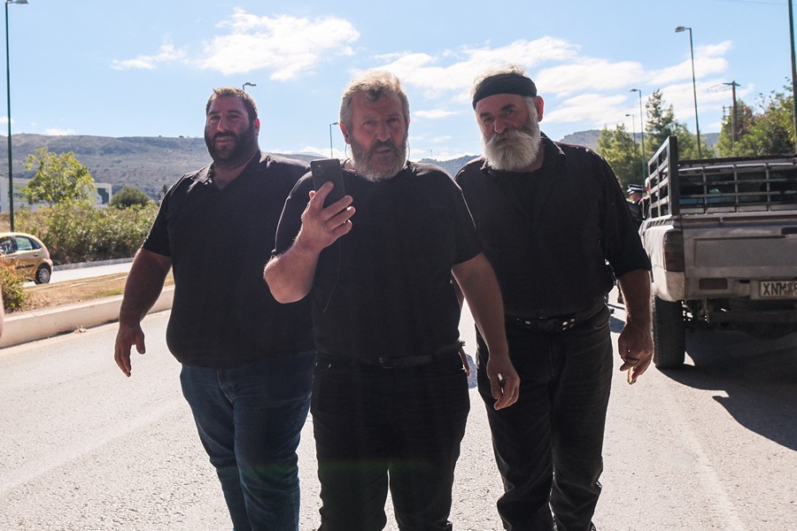 ΜΠΛΟΚΟ ΑΓΡΟΤΩΝ ΚΑΙ ΚΤΗΝΟΤΡΟΦΩΝ ΣΤΗΝ ΕΘΝΙΚΗ ΟΔΟ ΣΤΑ ΧΑΝΙΑ (ΓΙΑΝΝΗΣ ΑΓΓΕΛΑΚΗΣ/EUROKINISSI)