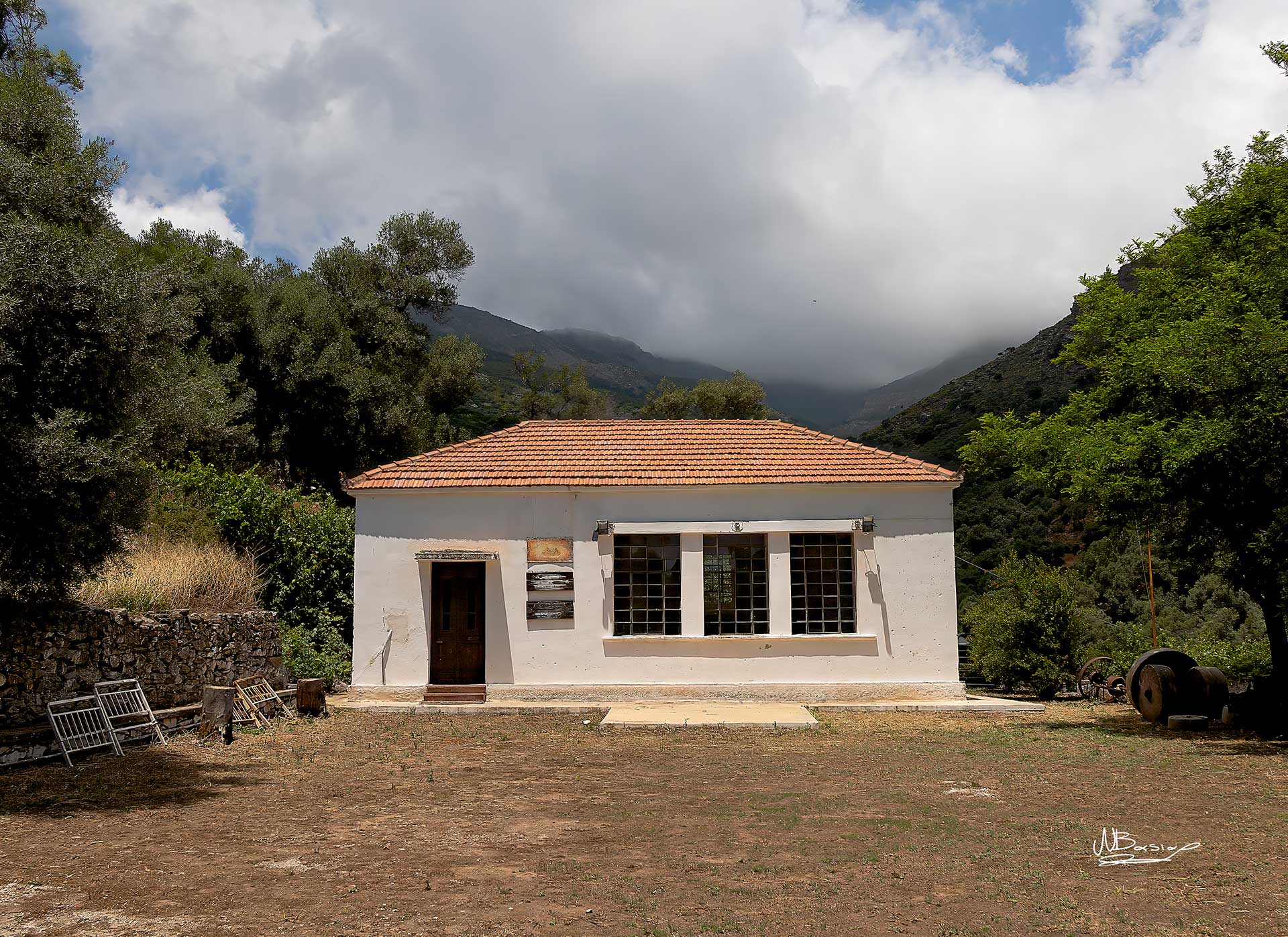 dimotiko_sxoleio_moustako (2)