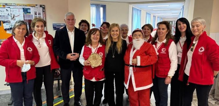 Το νοσοκομείο Χανίων επισκέφθηκε η Σέβη Βολουδάκη